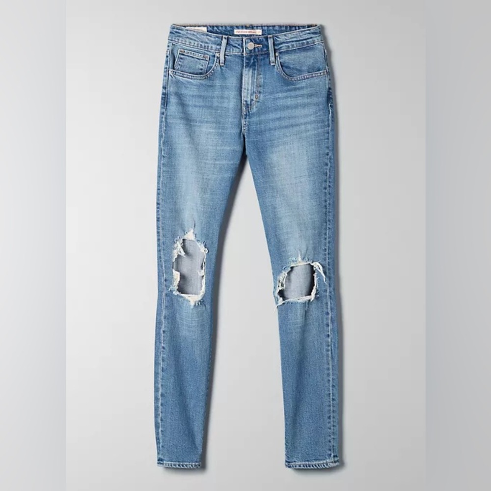 LEVI’S 721 DISTRESSED SKINNY JEANS